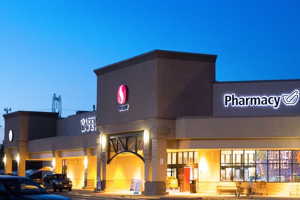 Northpointe Plaza Shopping Center: 10100 N Newport Hwy, Spokane, WA 99218